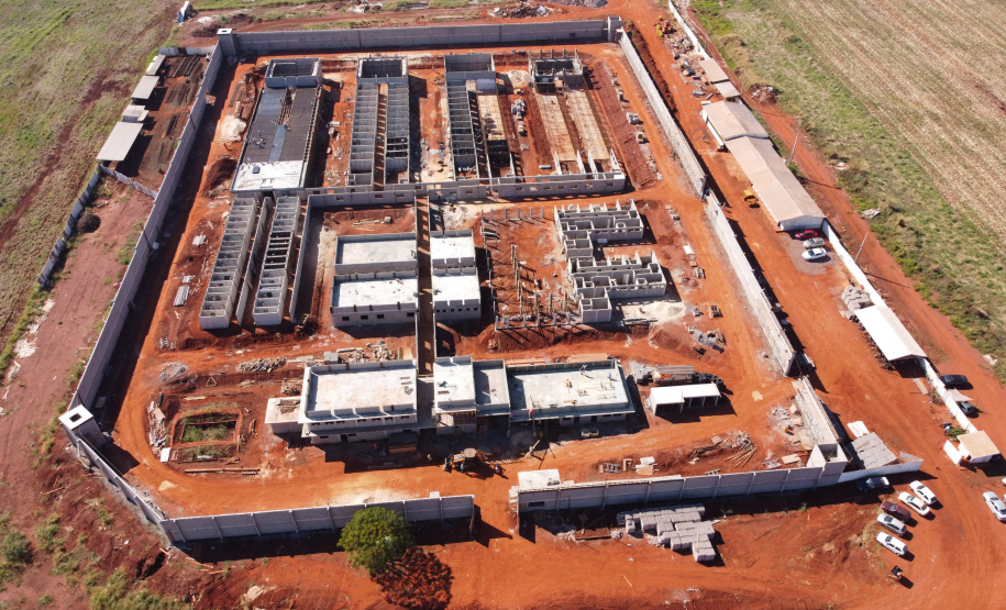 Cadeia Publica Guaira Obras de Construçao da Cadeia Publica de Guaira no loteamento Jardim Floresta com investimento de 16 milhoes. Exemplo da nova realidade do sistema carcerário que está sendo construída no Paraná. Acabar com o problema da superlotação em carceragens de delegacias e realocar os detentos em um espaço estruturado é uma das principais metas do Governo do Estado. 06/08/2020 - Foto: Geraldo Bubniak/AEN