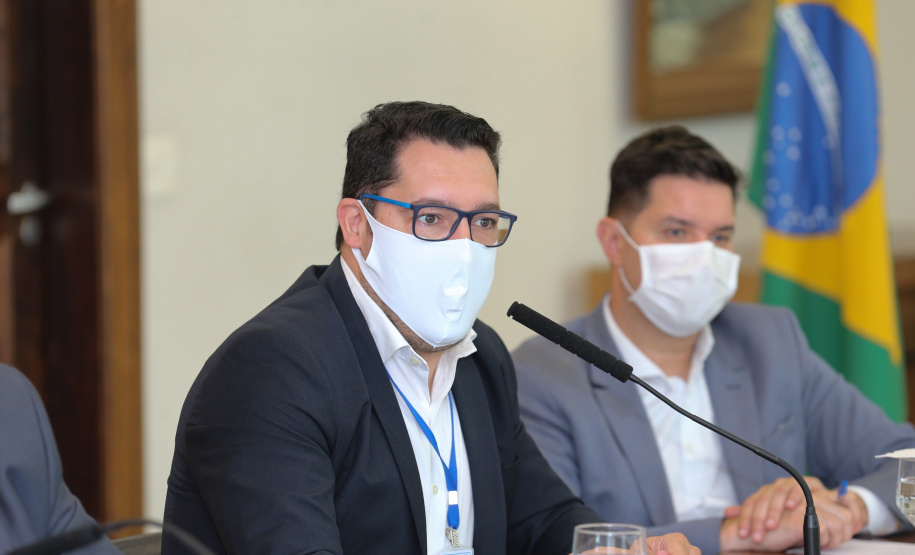 O Governador Carlos Massa Ratinho Junior apresenta, nesta segunda-feira (31), por  videoconferência  para a bancada de deputados federais do Estado, o projeto de implantação do Corredor Oeste de Exportação