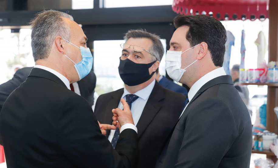 O governador Carlos Massa Ratinho Junior participou nesta terça-feira (01), em Curitiba, da inauguração do Erastinho, o primeiro hospital oncopediátrico do Sul do País.