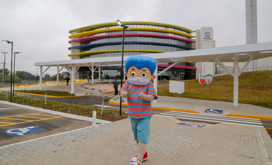 O governador Carlos Massa Ratinho Junior participou nesta terça-feira (01), em Curitiba, da inauguração do Erastinho, o primeiro hospital oncopediátrico do Sul do País.