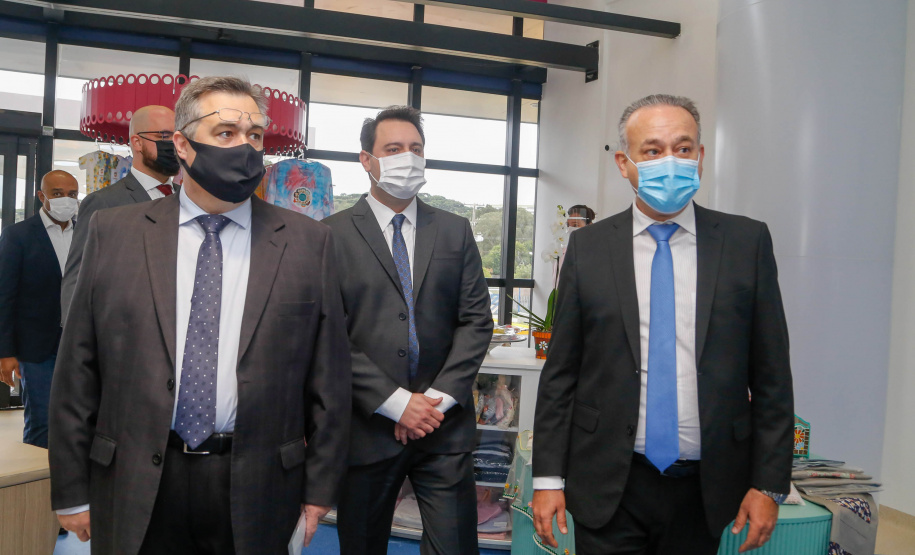 O governador Carlos Massa Ratinho Junior participou nesta terça-feira (01), em Curitiba, da inauguração do Erastinho, o primeiro hospital oncopediátrico do Sul do País.