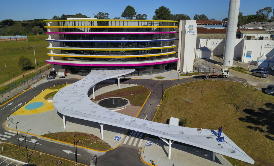 O governador Carlos Massa Ratinho Junior participou nesta terça-feira (01), em Curitiba, da inauguração do Erastinho, o primeiro hospital oncopediátrico do Sul do País.