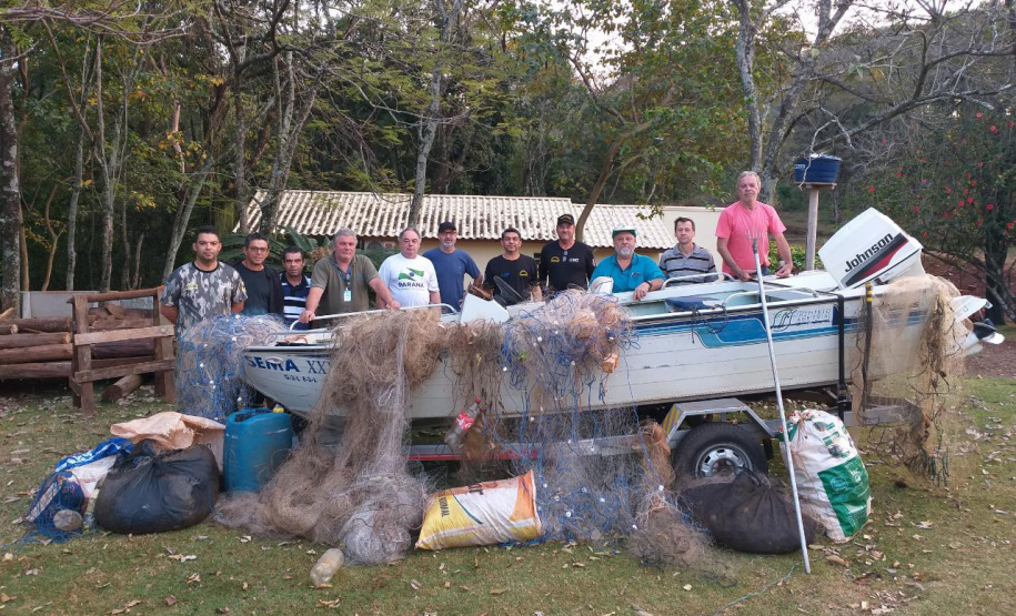 Materiais ilegais de pesca são apreendidos no Rio Paraná e afluentes. Foto: SEEST/IAT