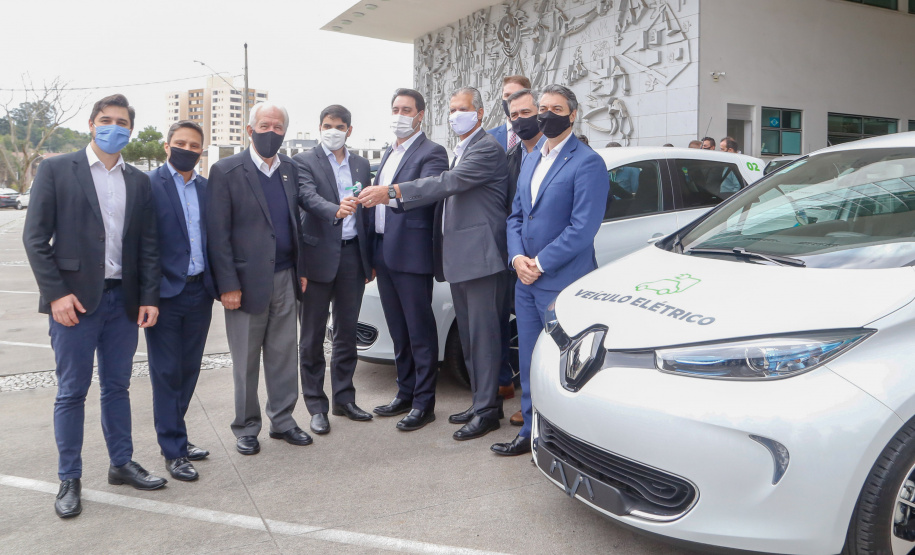02.09.2020 - O Governo do Estado recebeu nesta quarta-feira (2) dez carros elétricos modelo Zoe, da Renault, como parte do projeto VEM PR.Foto Gilson Abreu