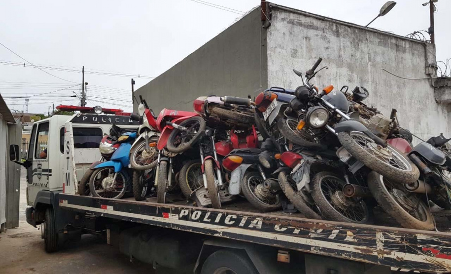 139 veículos são retirados do pátio da Delegacia de Campo Largo
. Foto:SESP