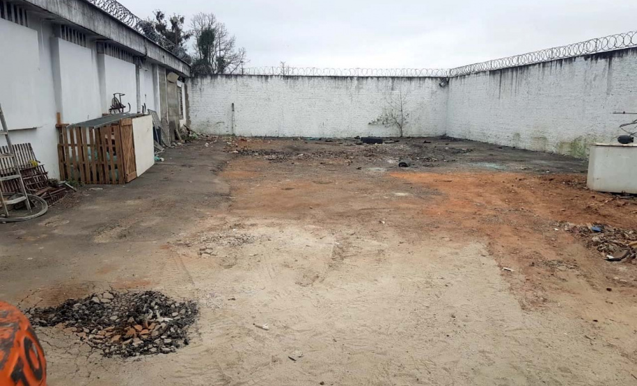 139 veículos são retirados do pátio da Delegacia de Campo Largo
. Foto:SESP