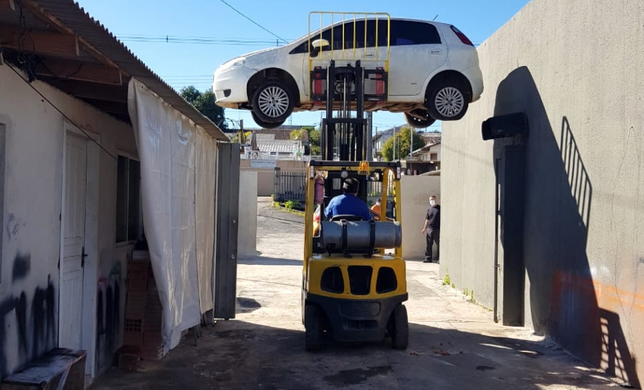 139 veículos são retirados do pátio da Delegacia de Campo Largo
. Foto:SESP
