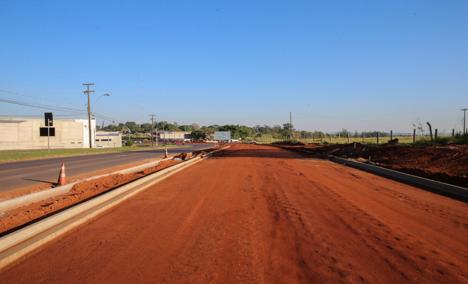 Obras recape Umuarama Pavimentacao e recape de vias urbarnas em Umuarama. Av Portugal trecho entre a Rua Monteiro Lobato e o trevo da Estrada do Bonfiim (antiga PR 482 saida para Maria Helena). - 05/08/2020 - Foto: Geraldo Bubniak/AEN