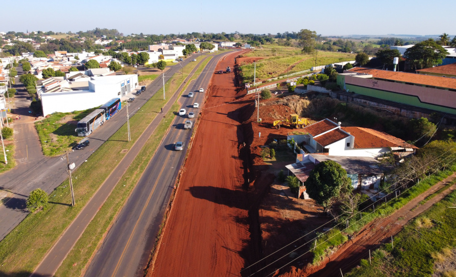 Obras recape Umuarama Pavimentacao e recape de vias urbarnas em Umuarama. Av Portugal trecho entre a Rua Monteiro Lobato e o trevo da Estrada do Bonfiim (antiga PR 482 saida para Maria Helena). - 05/08/2020 - Foto: Geraldo Bubniak/AEN