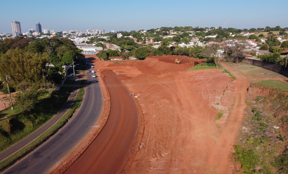 Obras recape Umuarama Pavimentacao e recape de vias urbarnas em Umuarama. Av Portugal trecho entre a Rua Monteiro Lobato e o trevo da Estrada do Bonfiim (antiga PR 482 saida para Maria Helena). - 05/08/2020 - Foto: Geraldo Bubniak/AEN