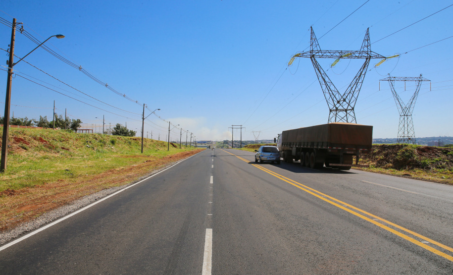 Contorno Maringa Obras do Contorno Sul de Maringa sao 11,8 km de extensão entre as PR-317 e a BR-376. Recuperacao emergencial do pavimento. - 04/08/2020 - Foto: Geraldo Bubniak/AEN
