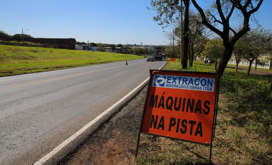 Contorno Maringa Obras do Contorno Sul de Maringa sao 11,8 km de extensão entre as PR-317 e a BR-376. Recuperacao emergencial do pavimento. - 04/08/2020 - Foto: Geraldo Bubniak/AEN