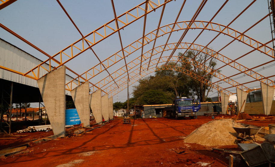 Colégio mais antigo de Santa Terezinha de Itaipu ganha nova estrutura