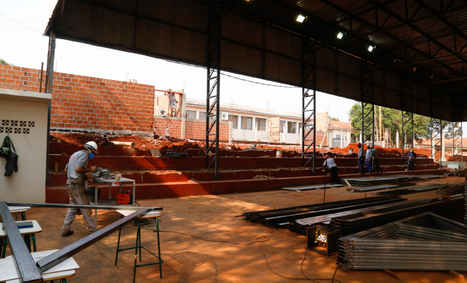 Colégio mais antigo de Santa Terezinha de Itaipu ganha nova estrutura