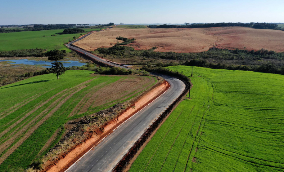 Obras rodoviárias levam segurança e desenvolvimento a Castro - Estrada do Socavão. Foto:Alessandro Vieira