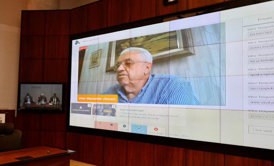 O Governo do Estado é o articulador de uma iniciativa tocada pelo Senac para contratação de jovens aprendizes para empresas de base tecnológica ou interessadas em inovação. O lançamento oficial do programa aconteceu nesta quinta-feira (10), no Palácio Iguaçu, e contou com participação do vice-governador Darci Piana. Foto: Camila Tonett