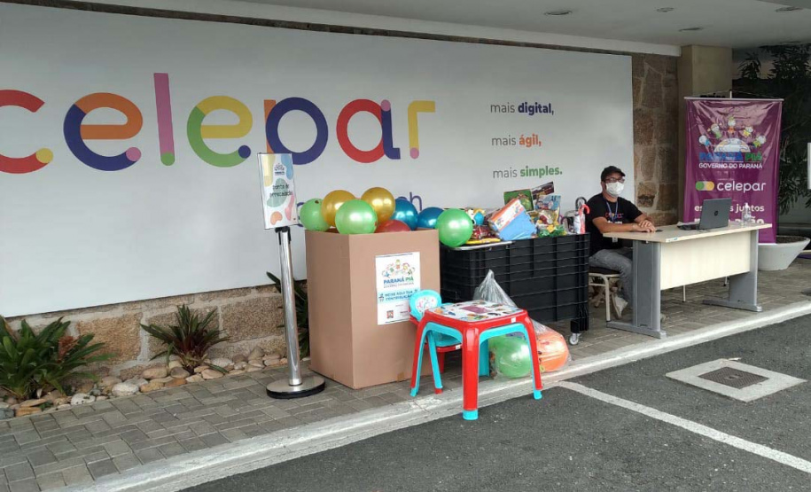 Celepar arrecada brinquedos para a campanha Paraná Piá. Foto:Celepar