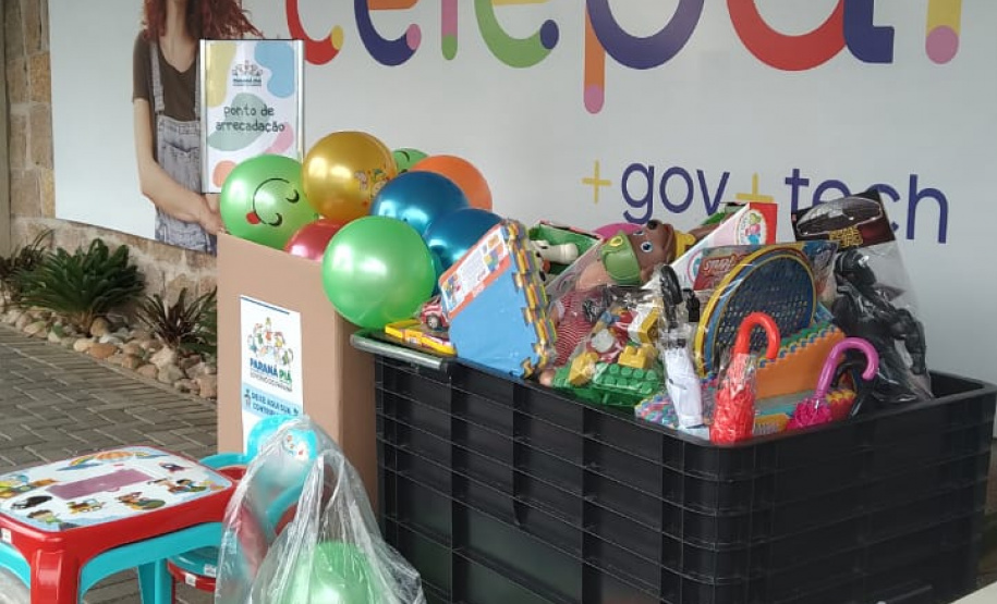 Celepar arrecada brinquedos para a campanha Paraná Piá.Foto: Celepar