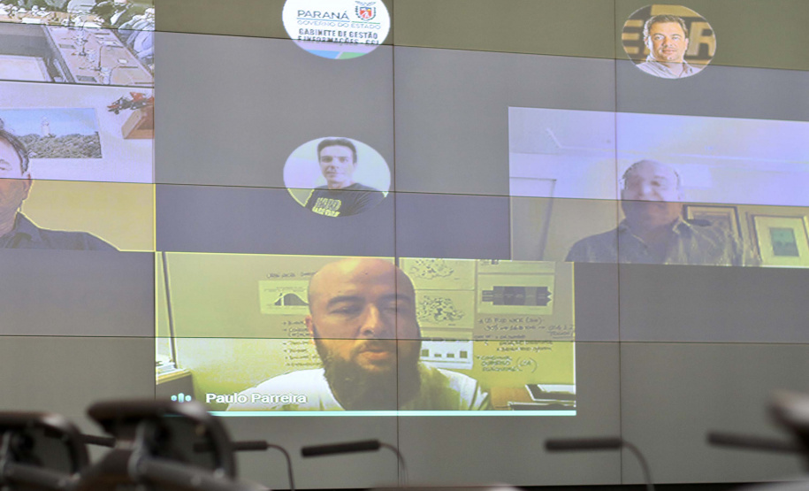 A Invest Paraná, agência do Governo do Estado voltada à atração de investimentos, vai promover as soluções desenvolvidas por startups e empresas de tecnologia paranaenses entre seus parceiros no mercado nacional e internacional. 

O vice-governador Darci Piana participou do lançamento e destacou mais essa iniciativa do governo para transformar o Paraná em um estado cada vez mais inovador. Foto: Camila Tonett