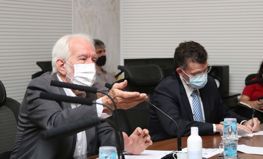 A Invest Paraná, agência do Governo do Estado voltada à atração de investimentos, vai promover as soluções desenvolvidas por startups e empresas de tecnologia paranaenses entre seus parceiros no mercado nacional e internacional. 

O vice-governador Darci Piana participou do lançamento e destacou mais essa iniciativa do governo para transformar o Paraná em um estado cada vez mais inovador. Foto: Camila Tonett