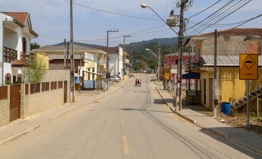 Recuperação de trecho urbano da PR-092 movimenta economia em Doutor Ulysses