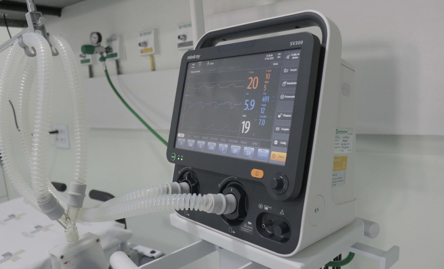 O Hospital Municipal Germano Lauck, de Foz do Iguaçu, recebeu 20 respiradores e 20 monitores para ampliar a ala do Pronto Socorro Respiratório, que vai abrir na próxima semana. Foto:Agência Municipal de Notícias Foz do Iguaçu