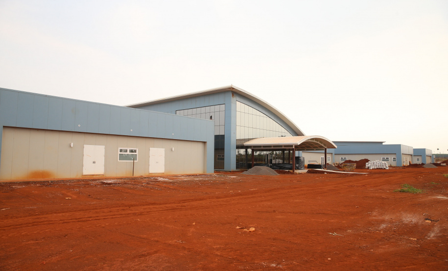 O vice governador Darci Piana e o  secretário de Estado da Saude Beto Preto  assinam o repasse de recursos ao Hospital da Criança para conclusao das obras.   18/09/2020 -  Foto: Geraldo Bubniak/AEN