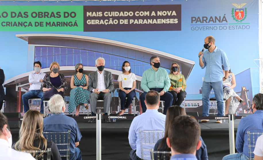 O vice governador Darci Piana e o  secretário de Estado da Saude Beto Preto  assinam o repasse de recursos ao Hospital da Criança para conclusao das obras. Deputado Evandro Araujo representando a ALEP.  18/09/2020 -  Foto: Geraldo Bubniak/AEN
