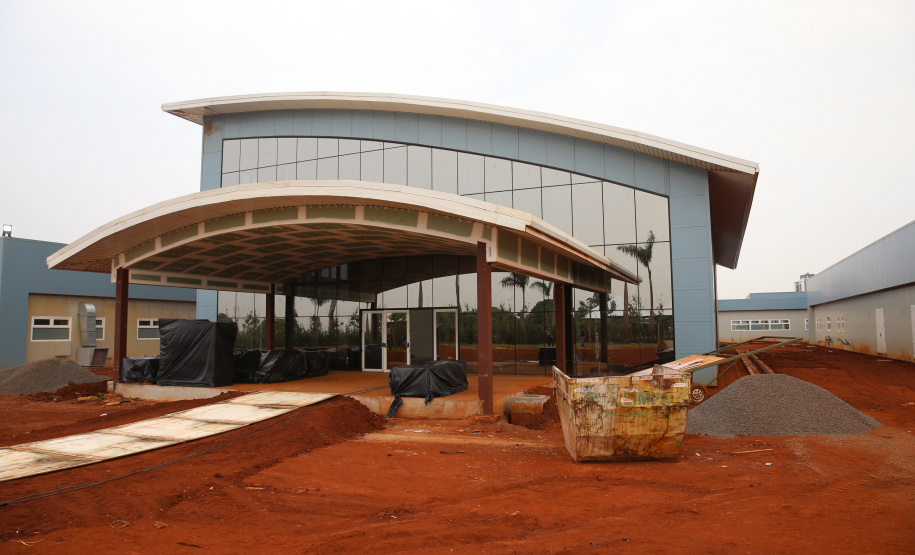 O vice governador Darci Piana e o  secretário de Estado da Saude Beto Preto  assinam o repasse de recursos ao Hospital da Criança para conclusao das obras.   18/09/2020 -  Foto: Geraldo Bubniak/AEN