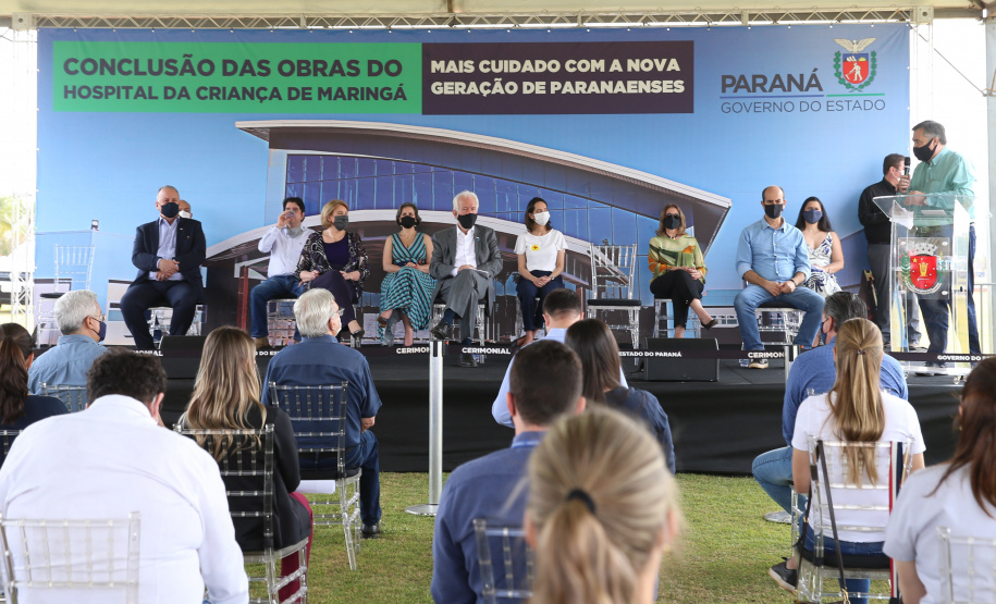 O vice governador Darci Piana e o  secretário de Estado da Saude Beto Preto  assinam o repasse de recursos ao Hospital da Criança para conclusao das obras.   18/09/2020 -  Foto: Geraldo Bubniak/AEN