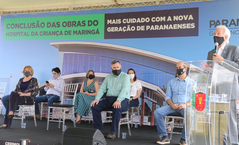 O vice governador Darci Piana e o  secretário de Estado da Saude Beto Preto  assinam o repasse de recursos ao Hospital da Criança para conclusao das obras.   18/09/2020 -  Foto: Geraldo Bubniak/AEN