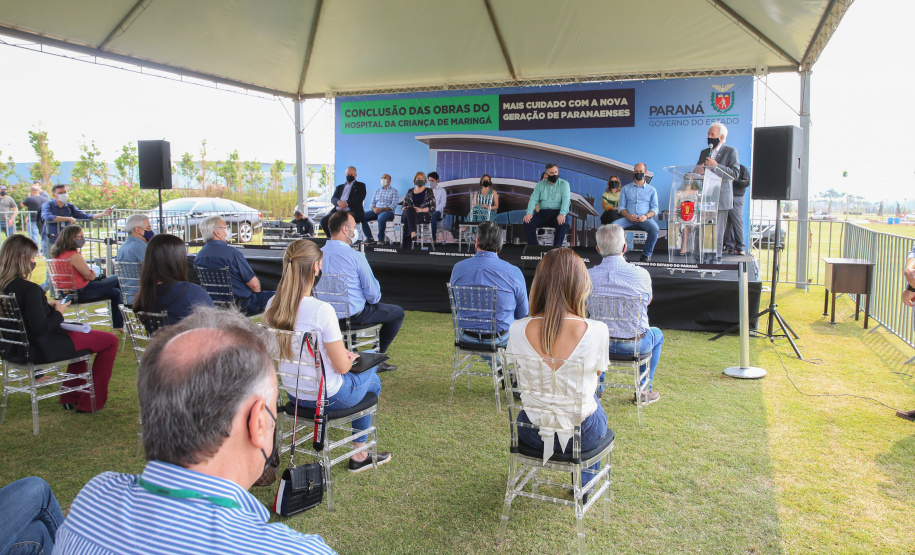 O vice governador Darci Piana e o  secretário de Estado da Saude Beto Preto  assinam o repasse de recursos ao Hospital da Criança para conclusao das obras.   18/09/2020 -  Foto: Geraldo Bubniak/AEN