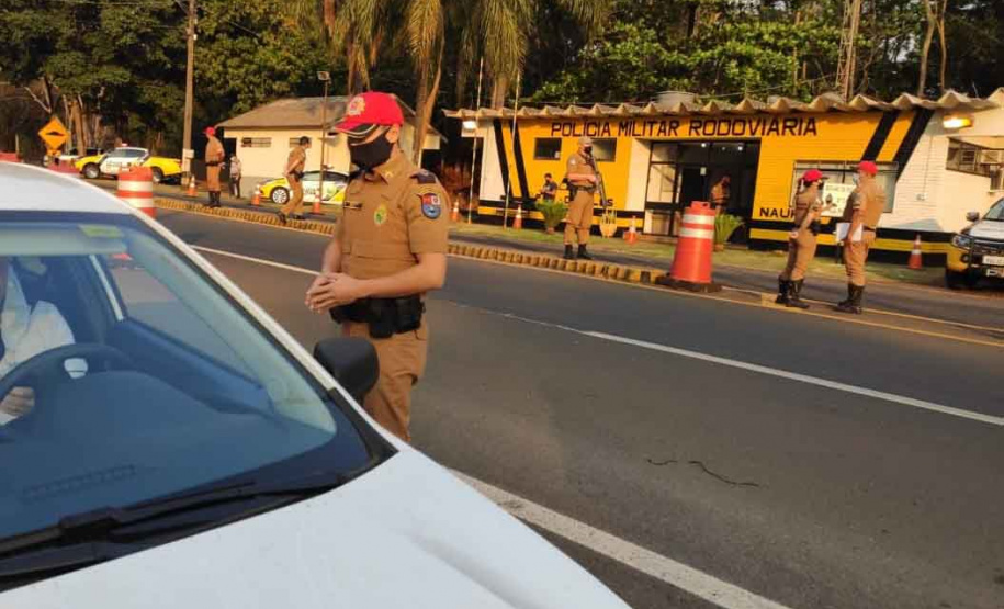 Ação integrada na divisa do PR com SP prendeu quase mil pessoas. FOTO:SESP