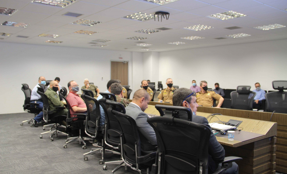 Ação integrada na divisa do PR com SP prendeu quase mil pessoas. FOTO:SESP