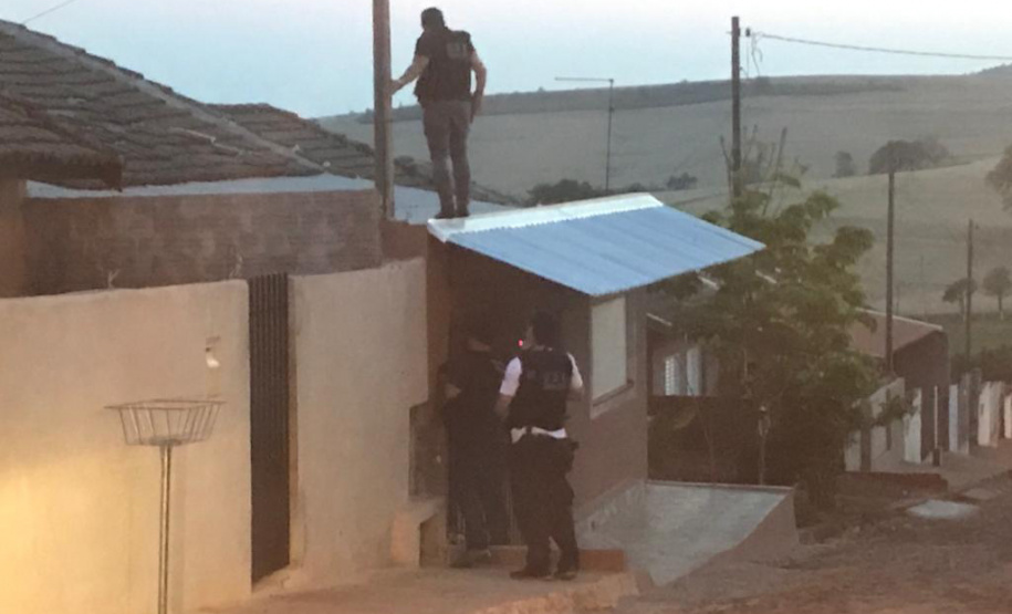 Ação integrada na divisa do PR com SP prendeu quase mil pessoas. FOTO:SESP