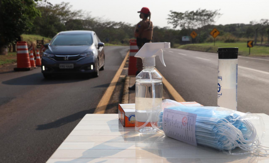 Ação integrada na divisa do PR com SP prendeu quase mil pessoas. FOTO:SESP
