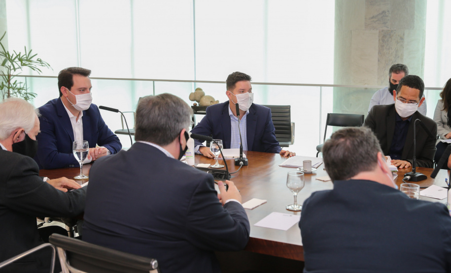 O governador Carlos Massa Ratinho Junior participa nesta segunda-feira (21) da reunião com a equipe de governo.  21/09/2020 - Foto: Geraldo Bubniak/AEN