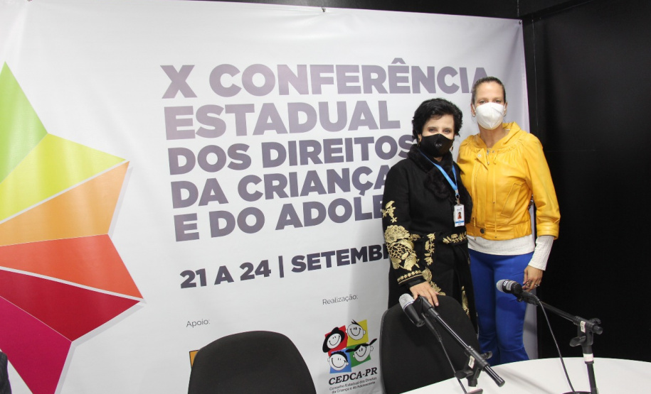 A presidente do Conselho Estadual da Criança e Adolescente (Cedca) e chefe do Departamento de Políticas para Crianças e Adolescentes da Secretaria da Justiça, Família e Trabalho (Sejuf), Angela Mendonça, abriu oficialmente a Conferência nesta segunda-feira para mais de 700 pessoas enaltecendo o trabalho realizado pelo secretário Ney Leprevost, que possibilitou a implantação no Paraná do Orçamento da Criança e do Adolescente. Foto: SEJUF