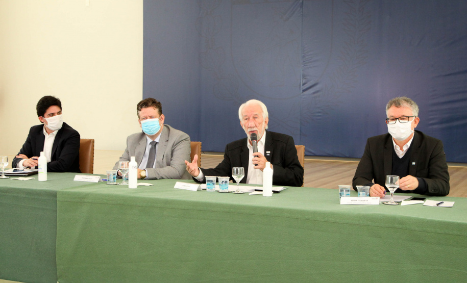 O Governo do Estado lançou nesta terça-feira (22) o Programa Reinvente sua Cidade – da Crise à Oportunidade, ação que integra o pacote de iniciativas que visam a retomada econômica do Paraná