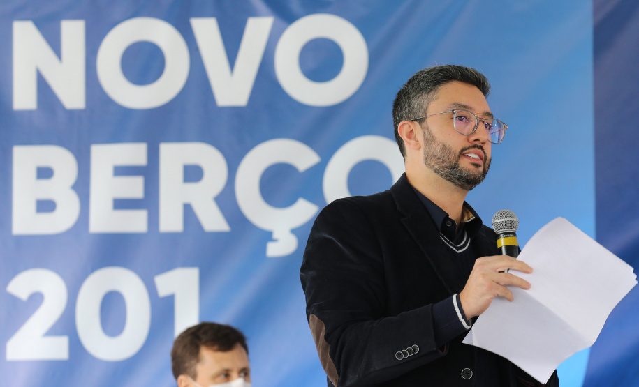 O governador Carlos Massa Ratinho Júnior inaugura nesta terça-feira (22),  o novo berço 201, no Porto de Paranaguá. Com investimentos de R$ 201,7 milhões, a ampliação do cais vai aumentar em 140% a capacidade atual de movimentação e autoriza a contratação do projeto para obras de derrocamento submarino do maciço rochoso conhecido como Palanganas. A remoção permitirá o aprofundamento do canal de acesso ao porto em até 14,60 metros. Paranagua, 22/09/2020 - Foto: Geraldo Bubniak/AEN