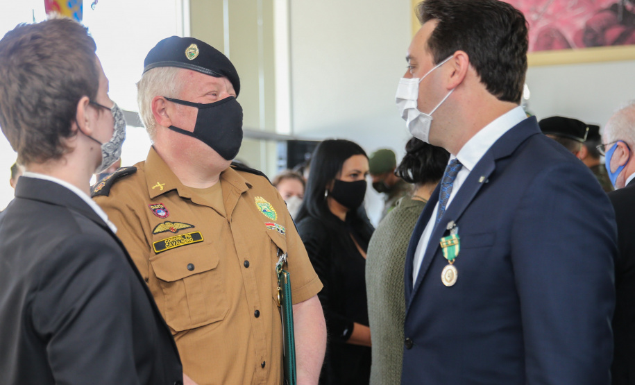 O Governador Carlos Massa Ratinho Junior recebe, nesta quinta-feira (24),  a medalha Exercito Brasileiro no Forte do Pinheirinho.  Curitiba, 24/09/2020. Foto: Geraldo Bubniak/AEN