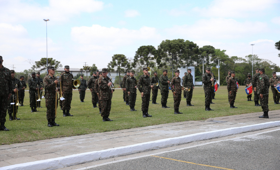 O Governador Carlos Massa Ratinho Junior recebe, nesta quinta-feira (24),  a medalha Exercito Brasileiro no Forte do Pinheirinho.  Curitiba, 24/09/2020. Foto: Geraldo Bubniak/AEN