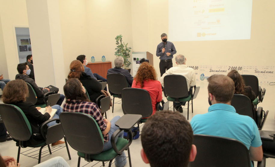 Estado e Fetaep entregam prêmios aos vencedores do Pense Agro
. Foto: Ari Dias/AEN.