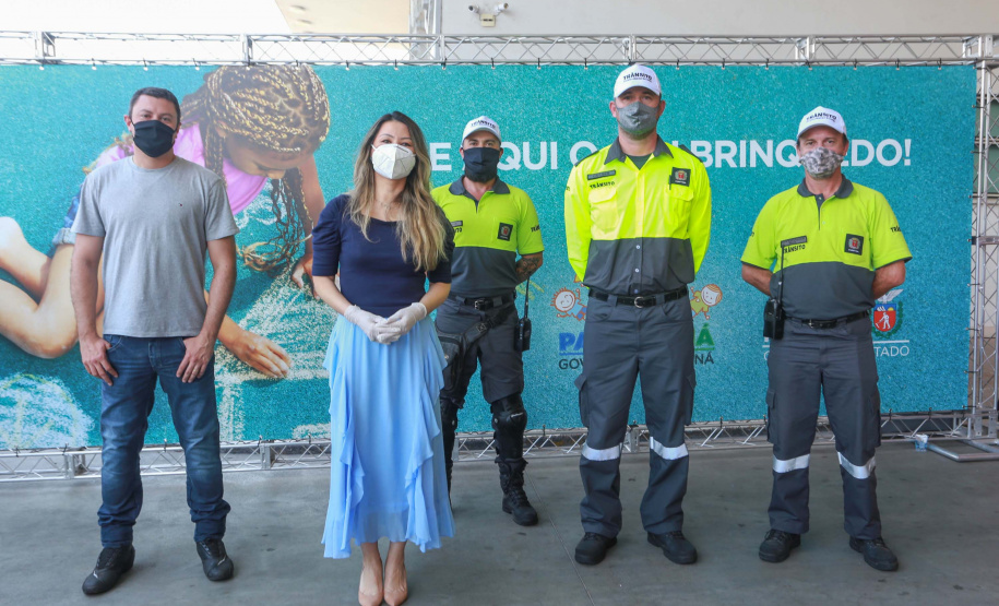 Drive-thru arrecadação de brinquedos PARANÁ PIÁ. Foto: Valdelino Pontes Paraná Piá supera expectativas em arrecadação de brinquedos
. Foto: Valdelino Pontes