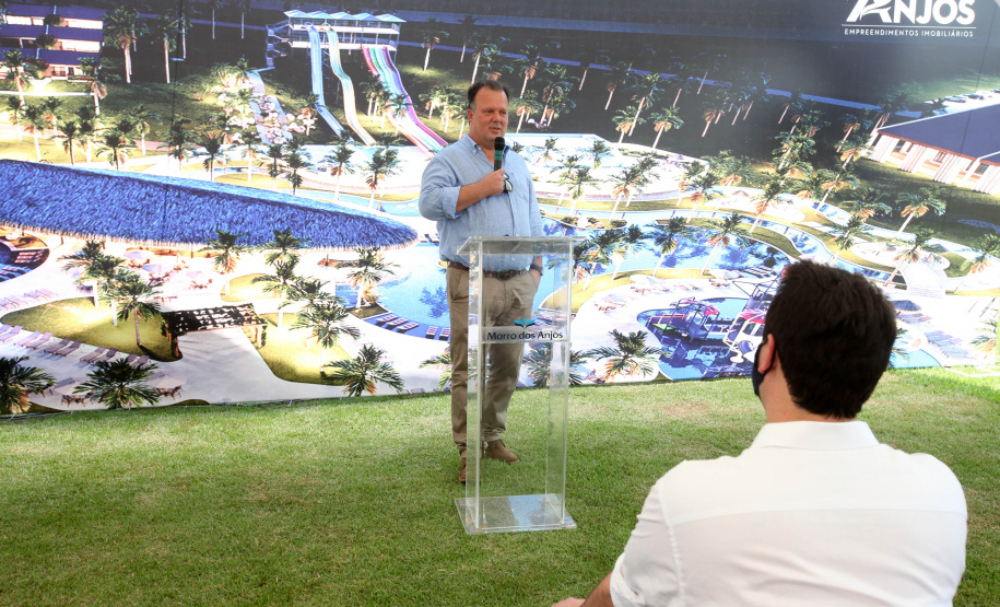 A cidade de Bandeirantes, no Norte Pioneiro, tem pouco mais de 30 mil habitantes, mas a população do município quase dobra no dia de São Miguel Arcanjo