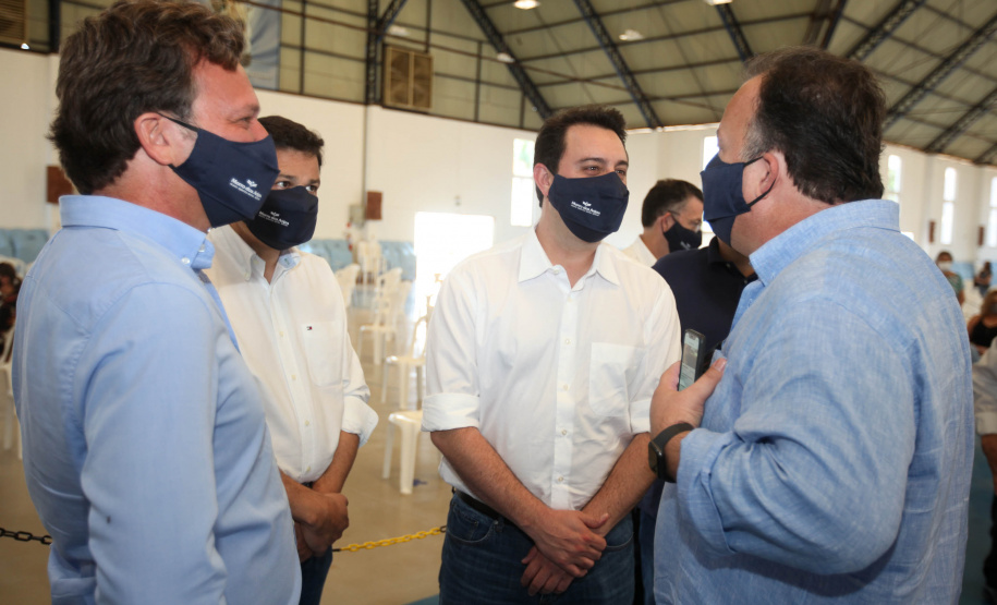 A cidade de Bandeirantes, no Norte Pioneiro, tem pouco mais de 30 mil habitantes, mas a população do município quase dobra no dia de São Miguel Arcanjo