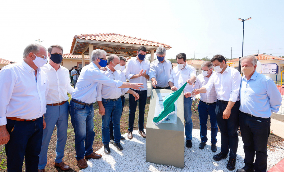 O 1º de outubro é o Dia do Idoso, data que busca fomentar a proteção e atenção com a população da terceira idade. No Paraná, as políticas públicas voltadas a este segmento ganham cada vez mais força. Nesta quinta-feira (01), o governador Carlos Massa Ratinho Junior entregou, em Jaguariaíva, nos Campos Gerais, o primeiro condomínio exclusivo para idosos do Estado.