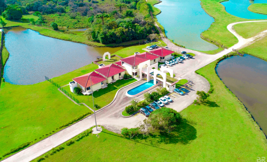 Empresas de cal e calcário geram cerca de 3 mil empregos diretos.A Calpar Comércio de Calcário é maior produtora do país e está localizada em Castro, nos Campos Gerais. Foto: Germano/Calpar.