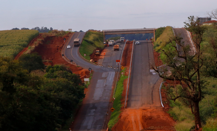pr-323,  trecho entre Paiçandu e Doutor Camargo Foto: Gilson Abreu/AEN