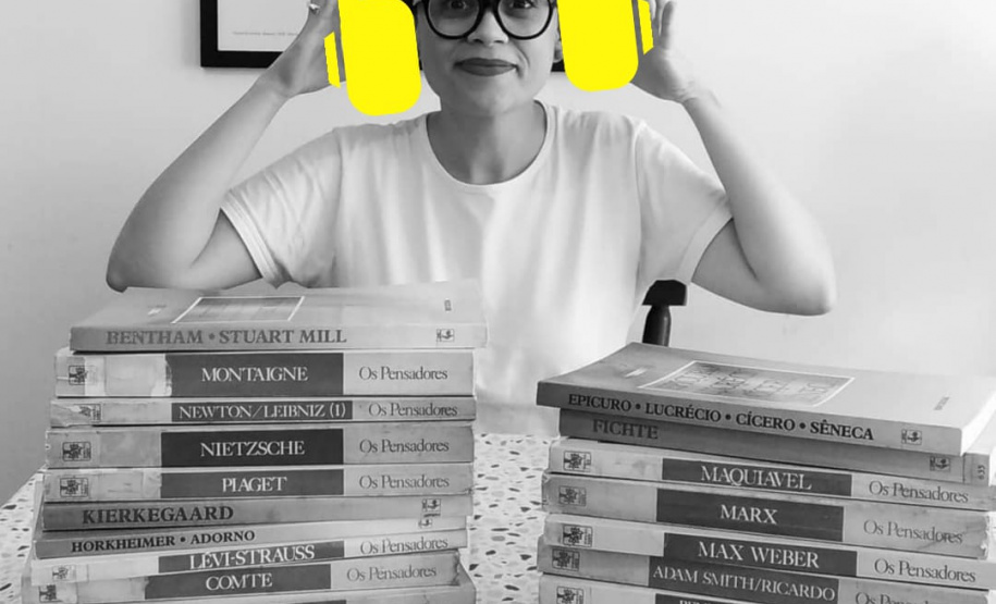 Professora produz aulas de filosofia em formato de Podcast e conquista alunos. Imagem:SEED